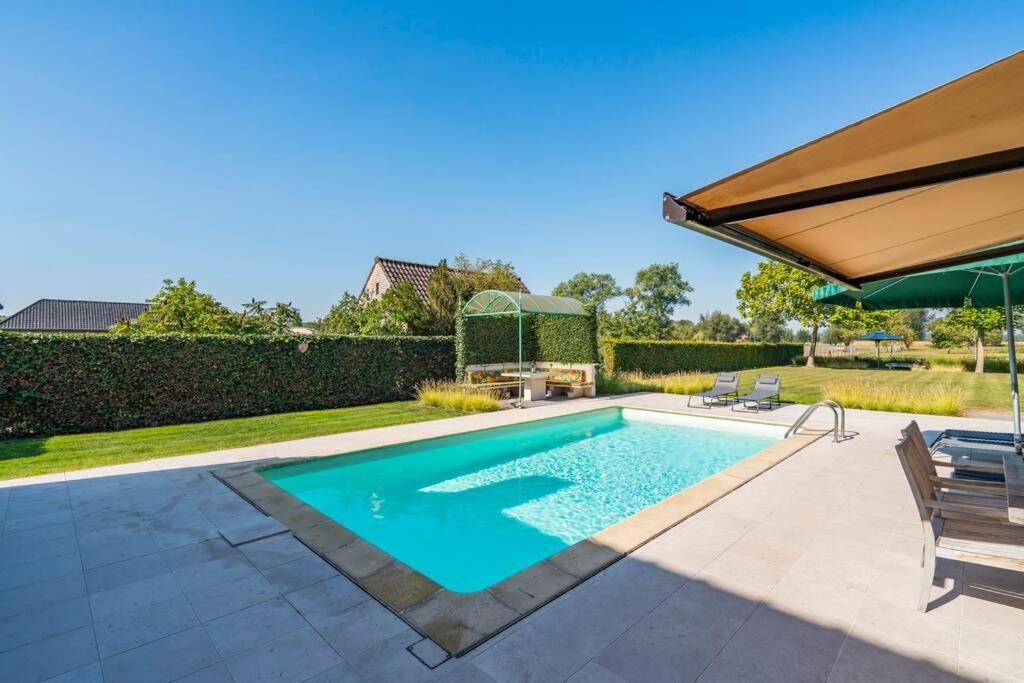 Villa With Heated Swimming Pool, Sauna And Garden Damme Exteriér fotografie
