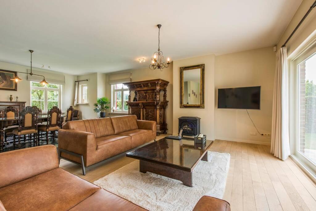 Villa With Heated Swimming Pool, Sauna And Garden Damme Exteriér fotografie